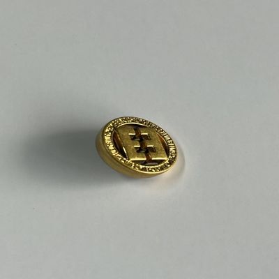 Zastosowane koszulki garnitur opakowania akcesoria odzież metalowe guziki