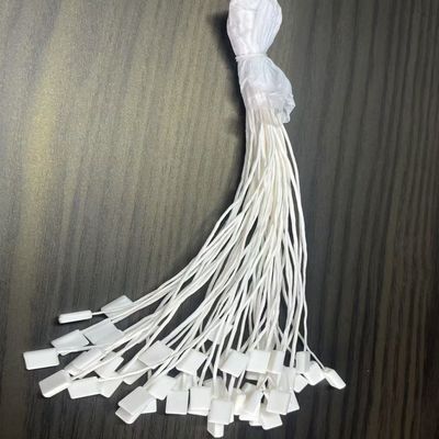 Indywidualizowane plastikowe mocowane tablice z zawieszoną pętlą do mody i bagażu