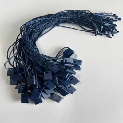 Lekkie urządzenie do zabezpieczenia pętli plastikowych do sklepów detalicznych
