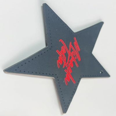 Komercyjny odzież swingowa, odzież wisząca, tag gwiazdka, projekt na imprezy.